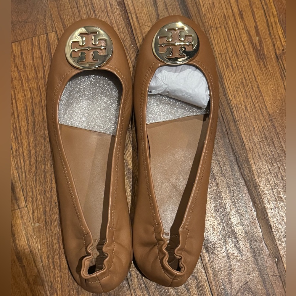 Tory Burch Brown Leather Flats with Gold Emblem
